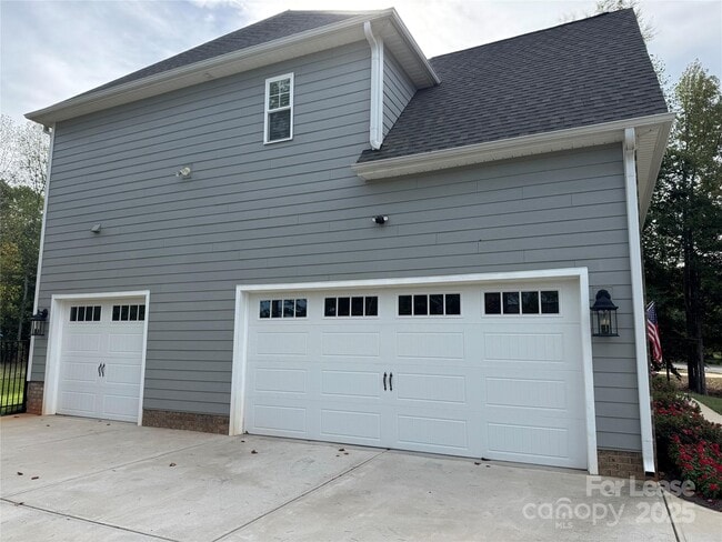 Building Photo - 3011 Waxhaw Crossing Dr