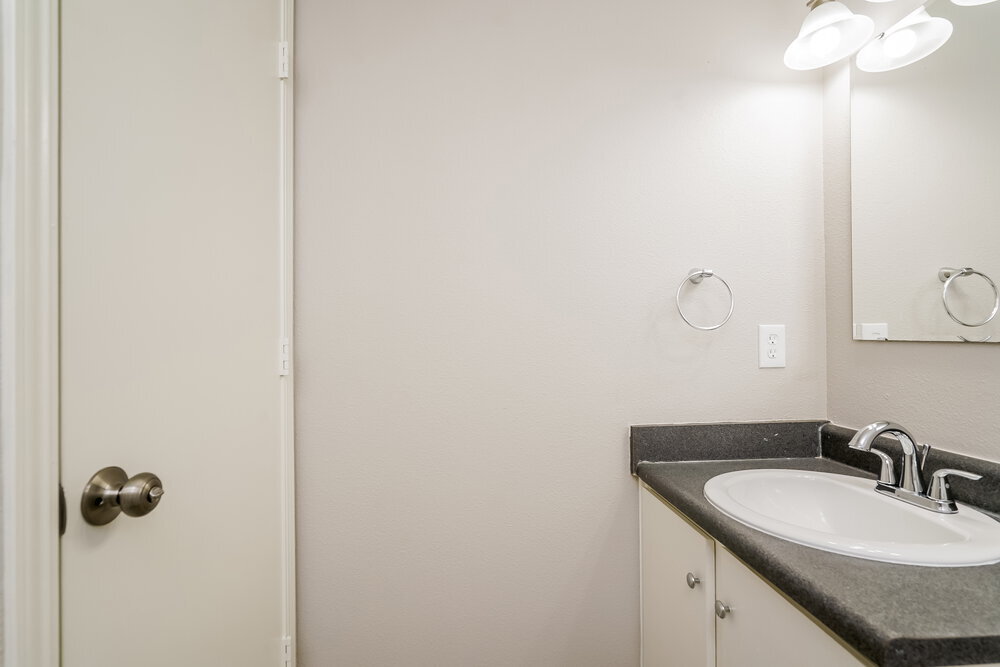 Building Photo - 7905 States Bend Dr