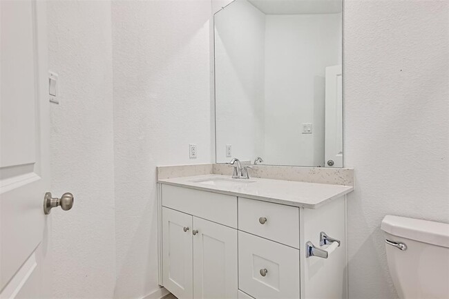 Building Photo - 2710 Meridian Spgs Dr