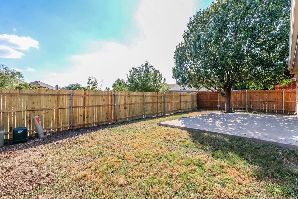 Building Photo - 5528 Spring Ridge Dr