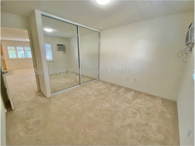 Building Photo - uku3505