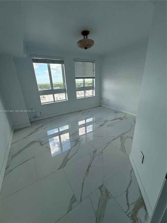 Building Photo - 7350 SW 89th St