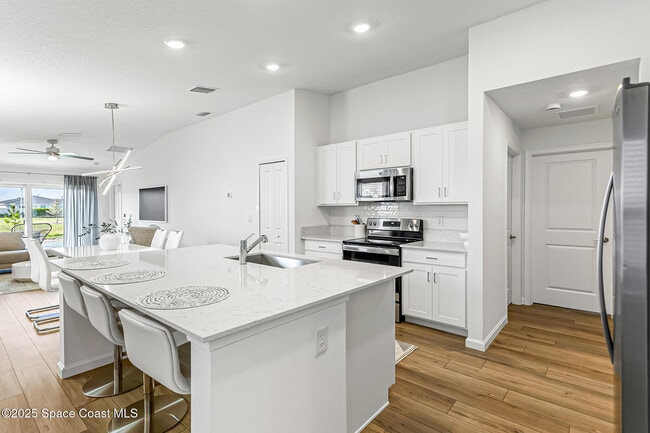 Building Photo - 1377 Colebrook Cir SW