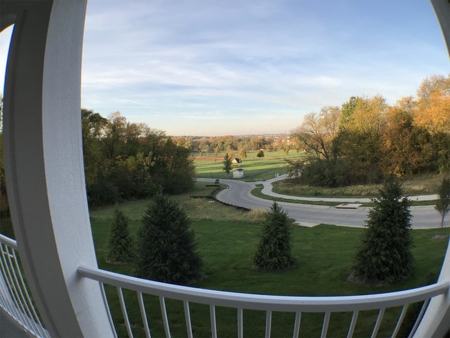 Building Photo - 1655 McCleary Ln