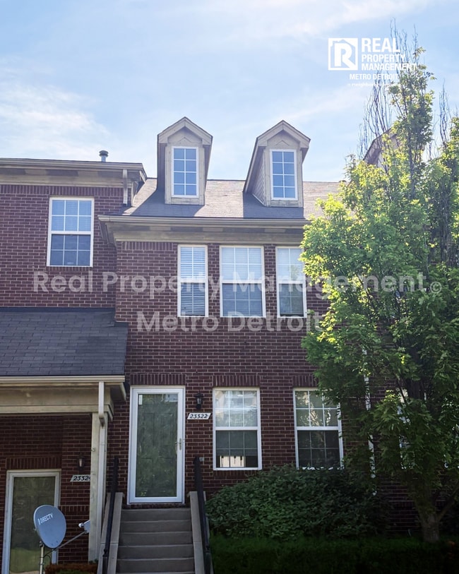 Building Photo - 23322 Poplar Dr