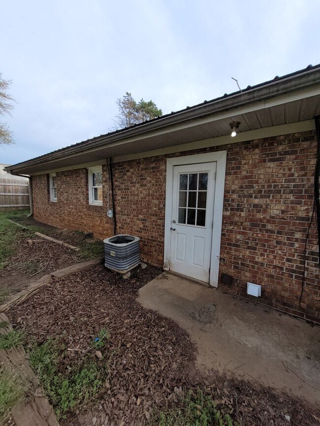 Building Photo - 70 GA-98