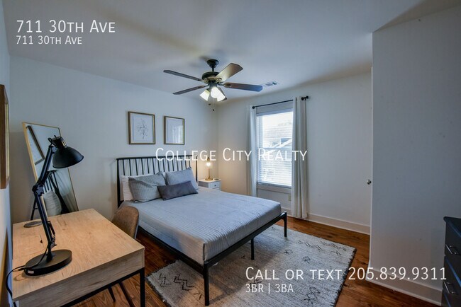 Building Photo - 711 30th Ave