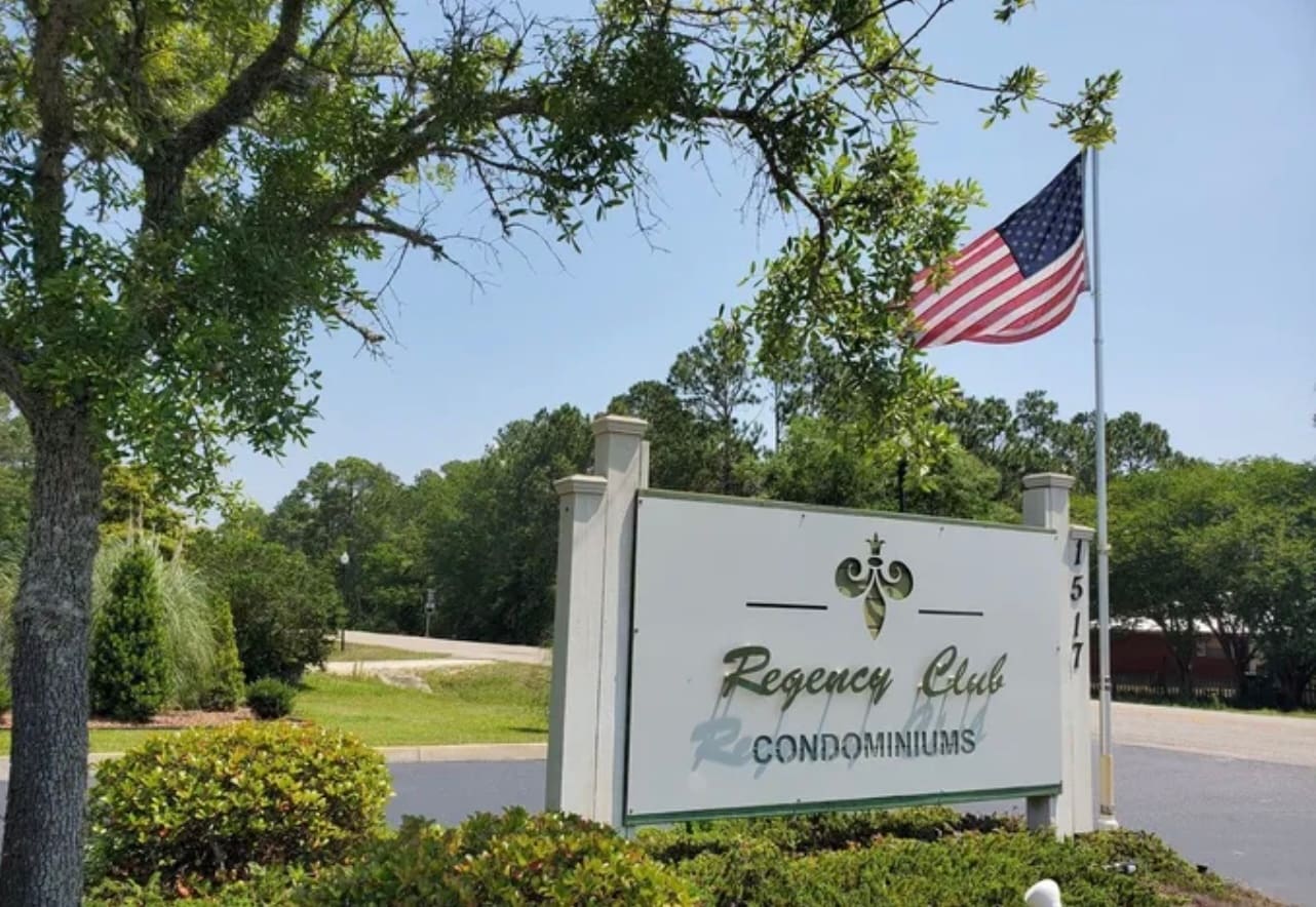 Building Photo - 1517 Regency Rd