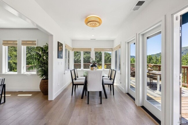 Building Photo - Newly Renovated Ross Four Bedroom & Three Bathroom Home on 1/2 acre with AC and Views