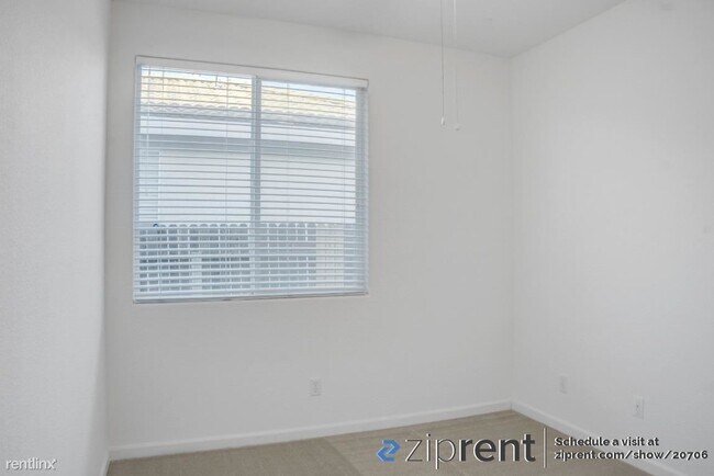 Building Photo - 4 br, 2 bath House - 1834 Zurlo Way, Sacra...