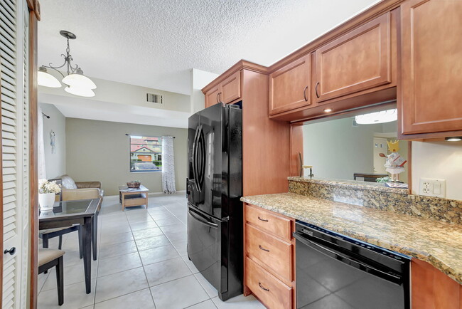 Building Photo - 6025 Parkwalk Dr