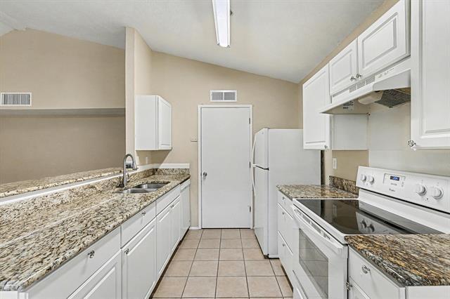 Building Photo - 671 Stonewall Dr