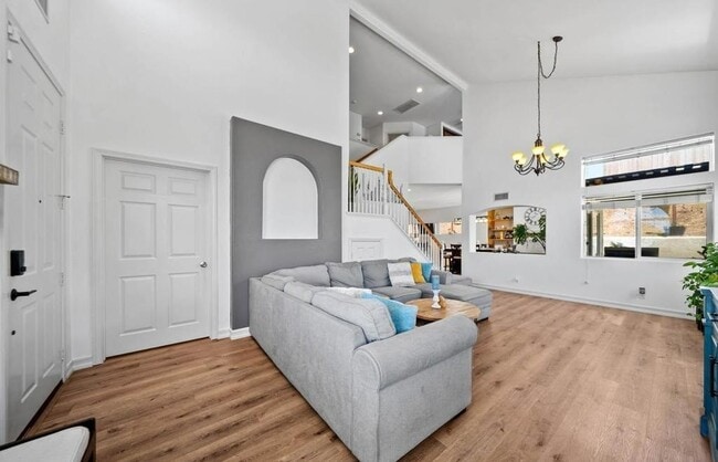 Building Photo - 259 Vista Del Mar Ct