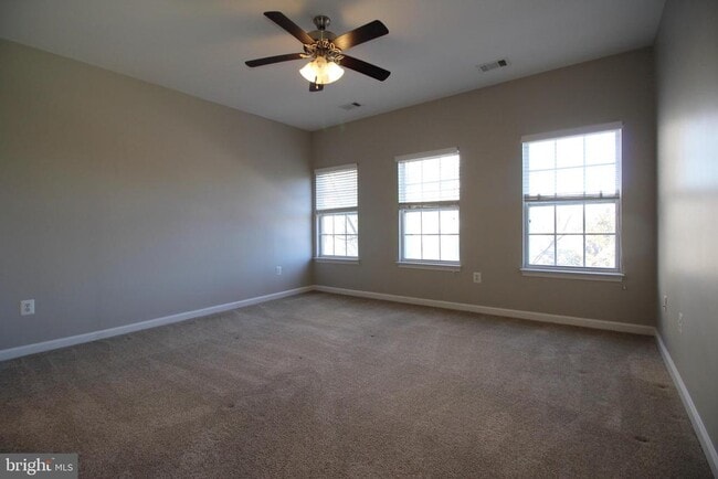 Building Photo - 2651 Park Tower Dr