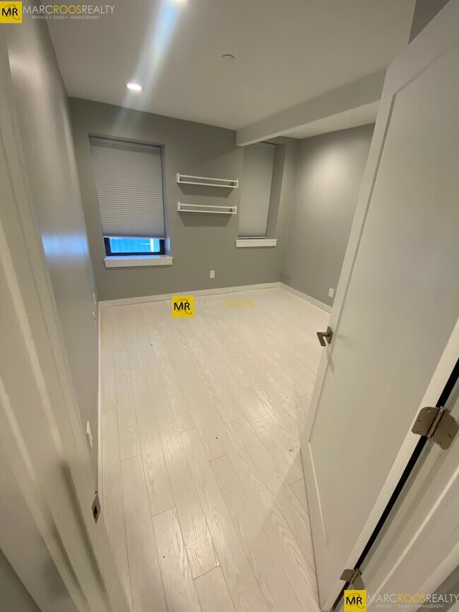 Building Photo - 469 Massachusetts Ave