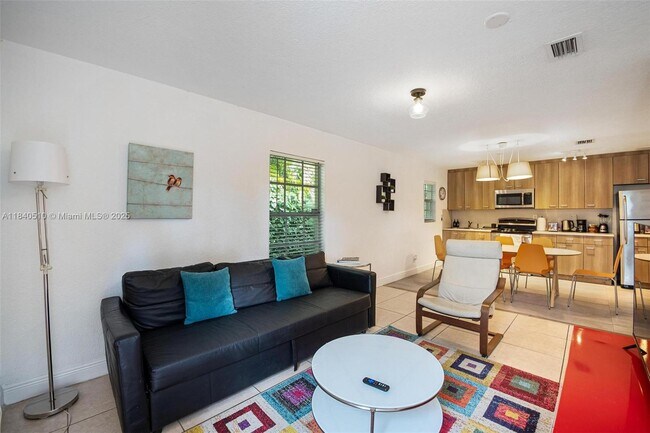 Primary Photo - 252 NW 40th St