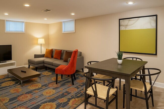 Building Photo - 2804 Greenway Blvd