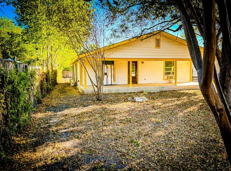 Building Photo - 12742 Paseo Arbol
