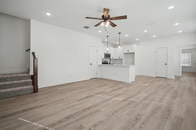 Building Photo - 3165 Karen St