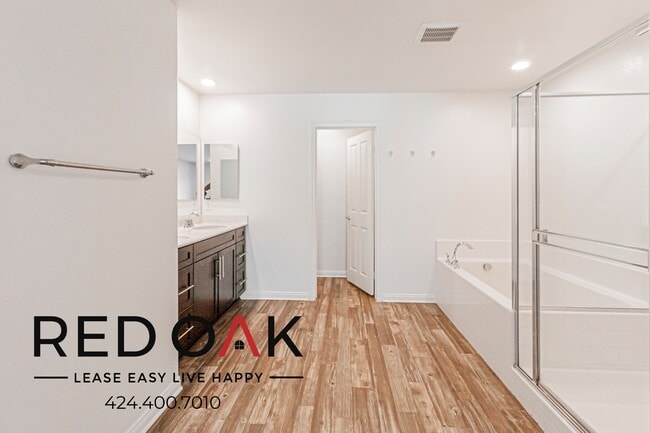 Building Photo - 14430 Strawberry Ln