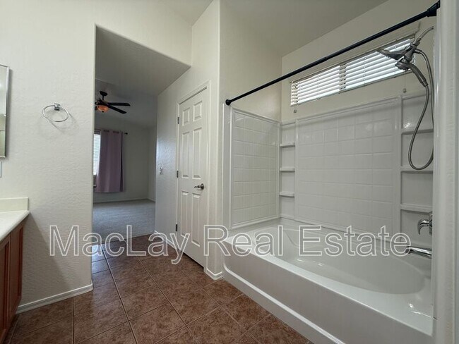 Building Photo - 8311 S 23rd Pl