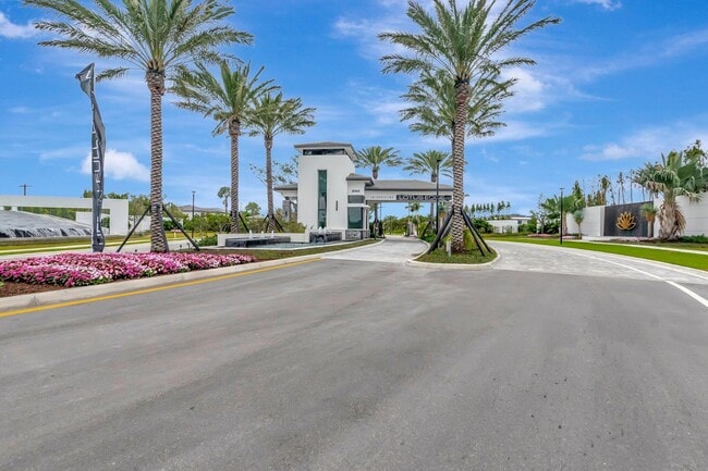 Building Photo - 8521 Ganton Dr