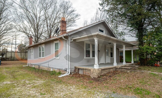 Building Photo - Fantastic 2BR, 1BA Durham Home with a Large Yard