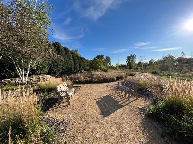 Garden with path - 3443 Cherry Ln
