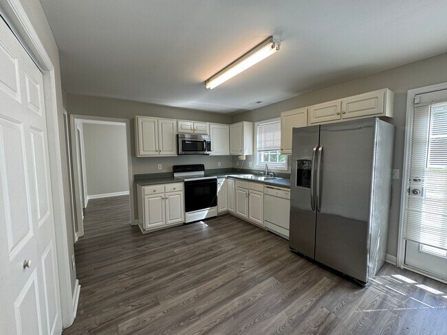 Building Photo - 4020 Salem Landing Drive