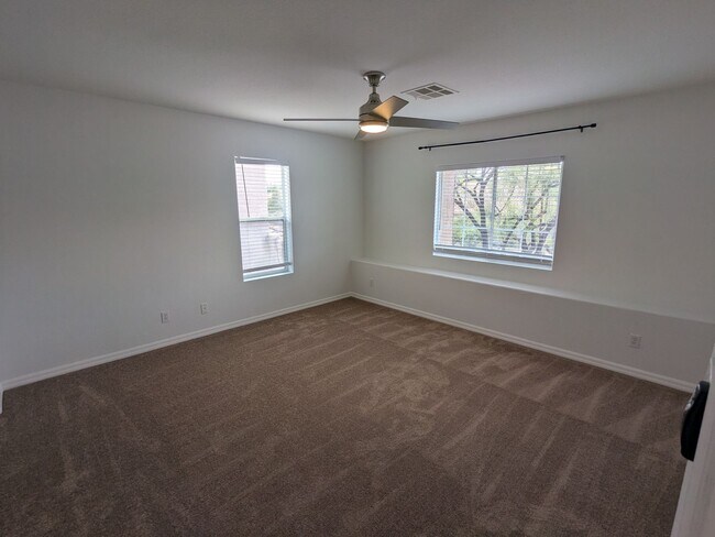 Building Photo - Beautiful 5 Bedroom Summerlin Home with Loft, Balcony & Mountain Views