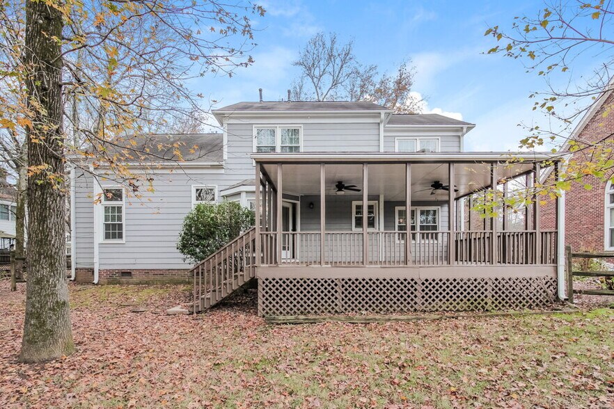 Building Photo - 7207 Glen Brook Ln