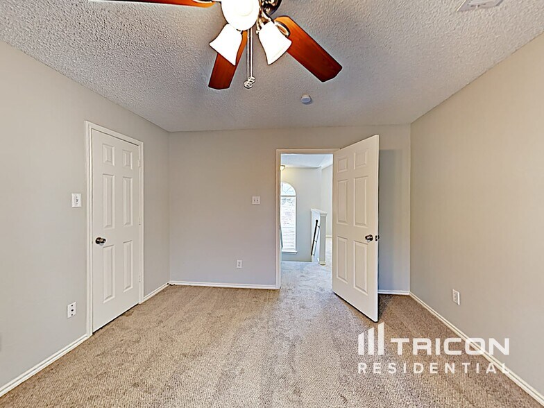 Building Photo - 1026 Chasemore Dr