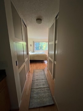 Building Photo - 1421 Elm Dr