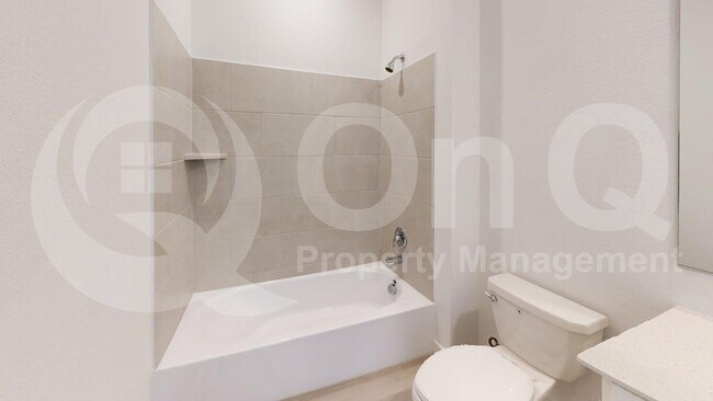 Building Photo - 454 Ridge Dr