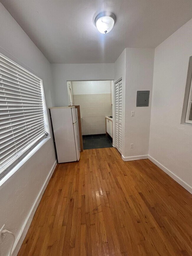 Building Photo - 920 Euclid Ave