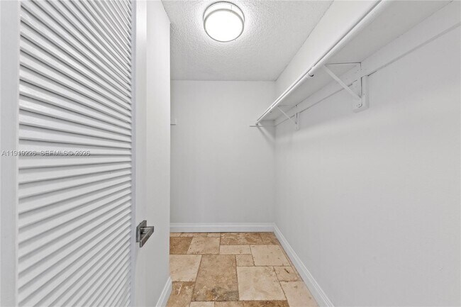 Building Photo - 3642 NE 171 St