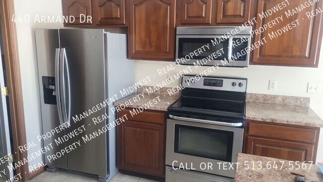 Building Photo - 440 Armand Dr