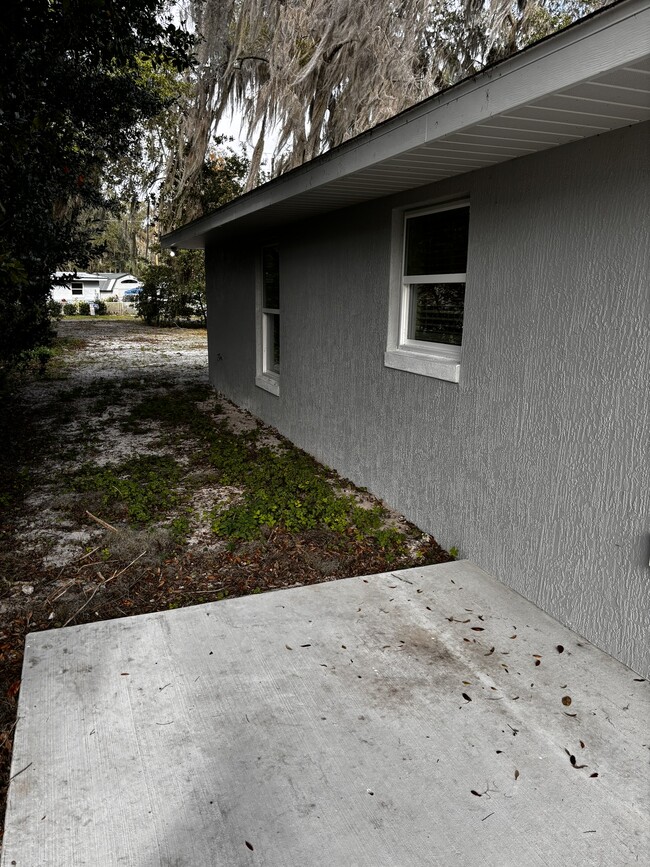 Building Photo - 2418 County Rd 451