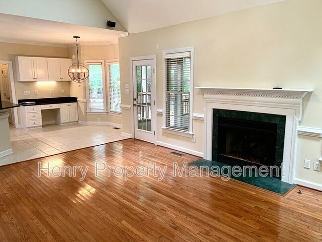 Building Photo - 212 Lewey Brook Dr
