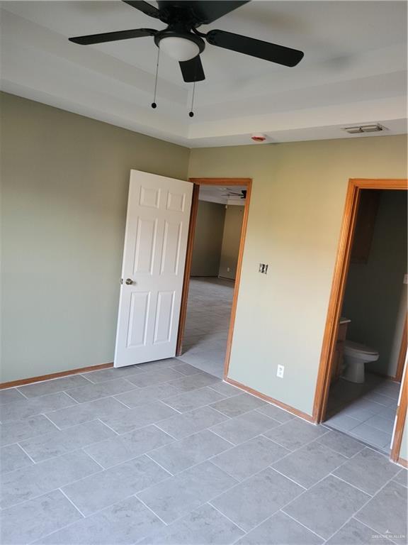 Building Photo - 16 Fairway Dr