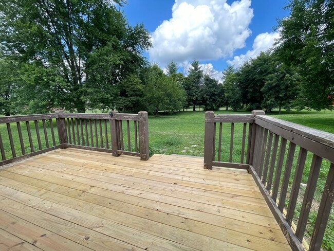 Building Photo - 3 Bedroom house FOR RENT in Bowling Green, MO