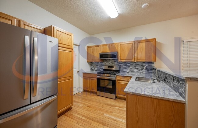 Building Photo - Beautiful 4BR, 2.5BA Home by the Eno River in North Durham