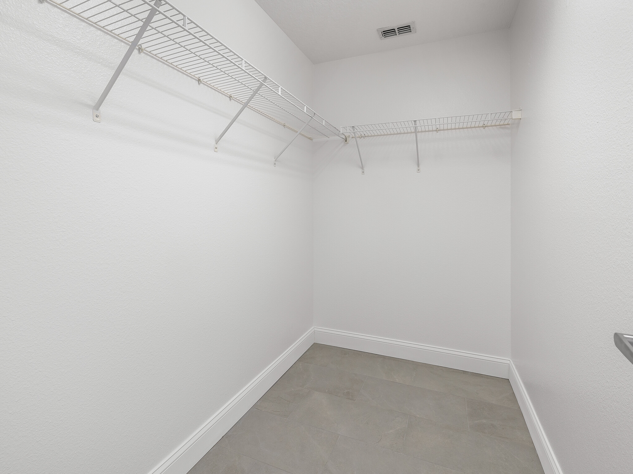 Building Photo - 9996 Portofino Dr