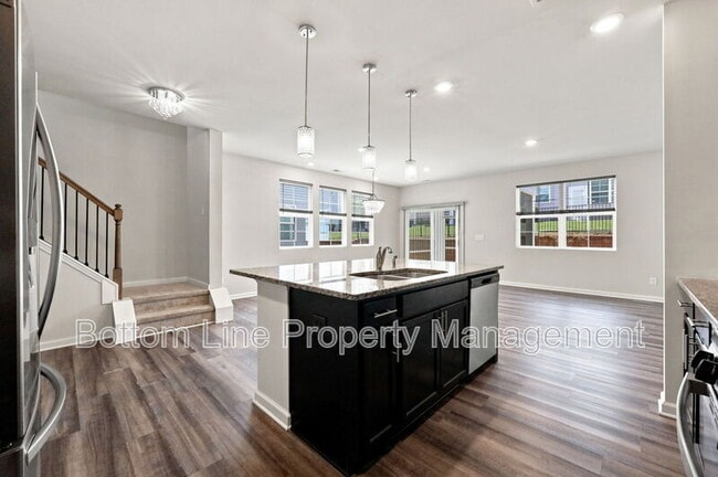 Building Photo - 6331 Andante Ave