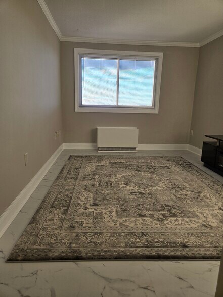 Building Photo - 2059 Huntington Ave