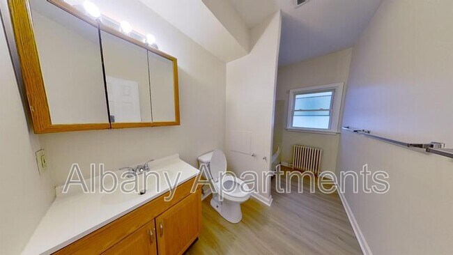 Building Photo - 71 S Allen St