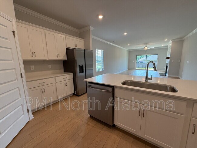 Building Photo - 204 Cobbdale Park Dr