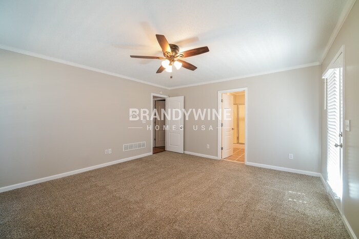 Building Photo - 62 Colony Dr