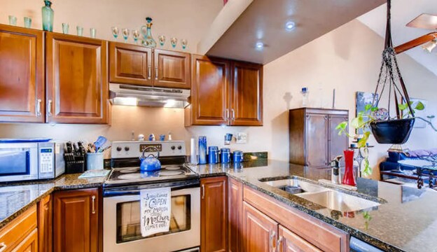 Building Photo - 258 Greenway Cir W