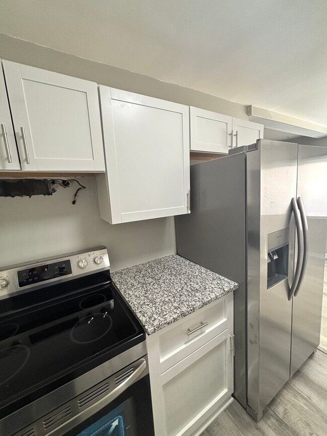 Building Photo - JUNE SPECIAL!!! Sign lease & pay deposit b...